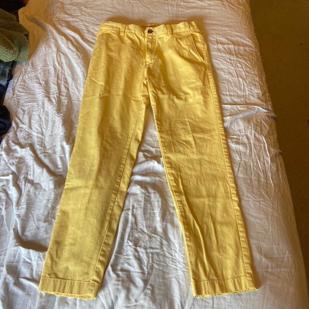 Men’s yellow Brooks Brothers pants W32/L32